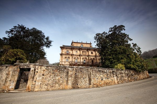 Palacio de Soñanes Villacarriedo