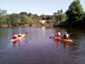 Descenso en canoa en el Pas