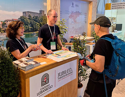 web cultura stand camino lebaniego